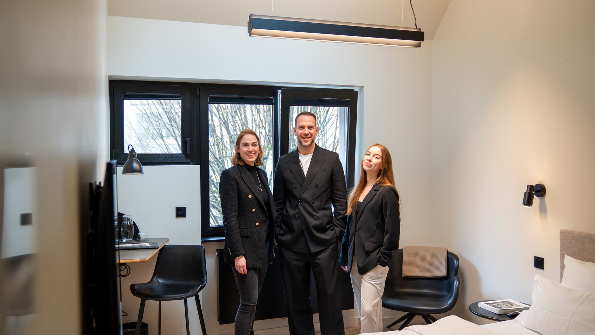 Maximilian, Nana und Natascha – das Team der Boutique Charme Apartments